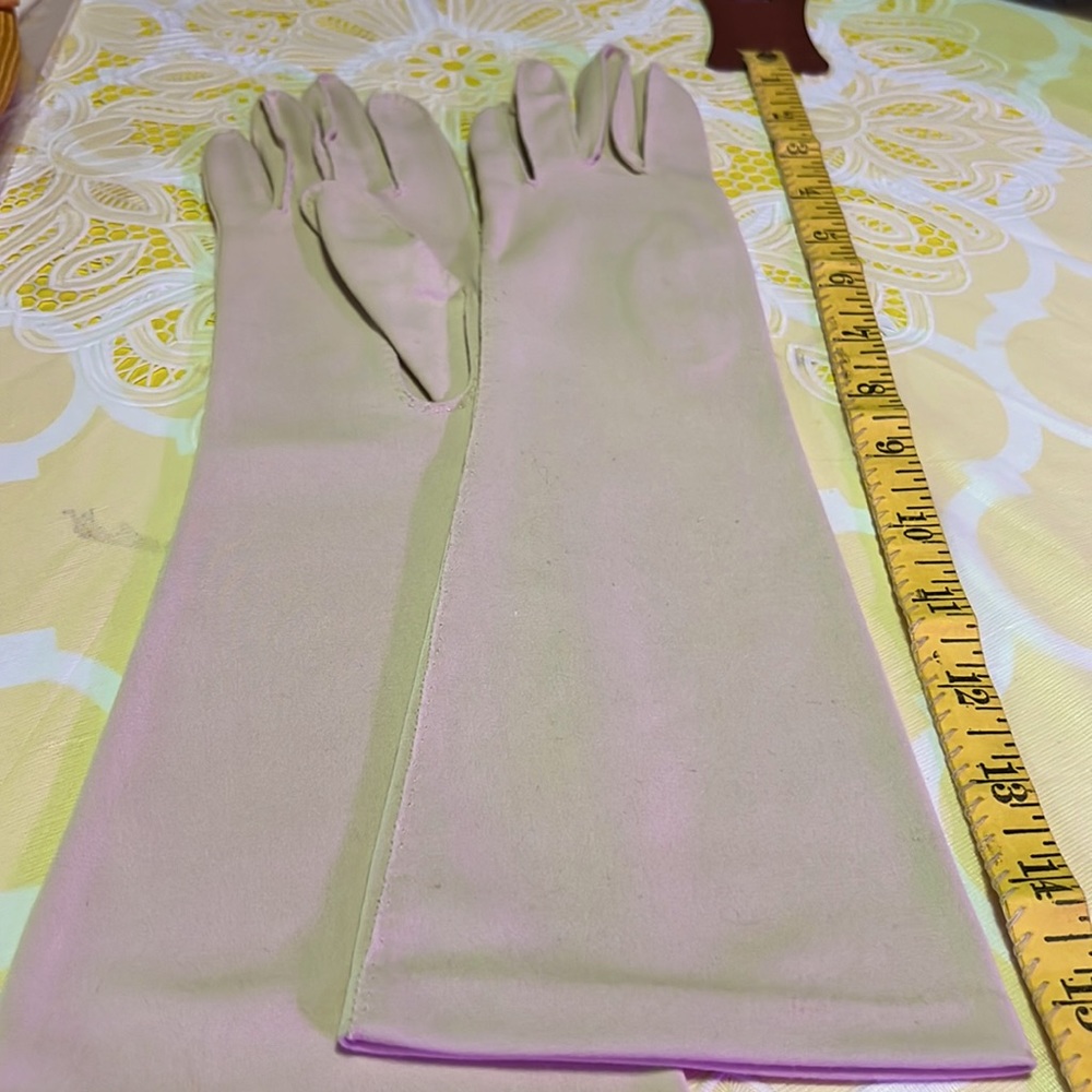 Very Vintage Tan Formal Gloves